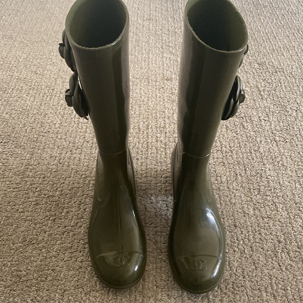 CHANEL Camellia Rain Boots Boots Women's Rubber Moss Green size 39 (8) - Picture 6 of 8